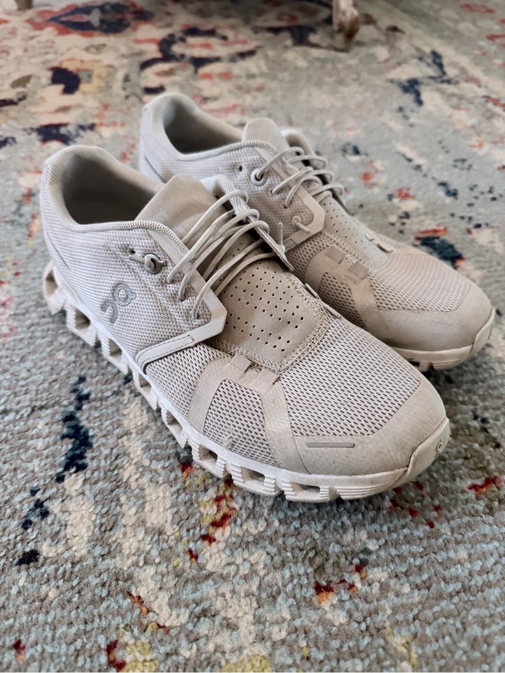 On Cloud 5 Running Sneakers